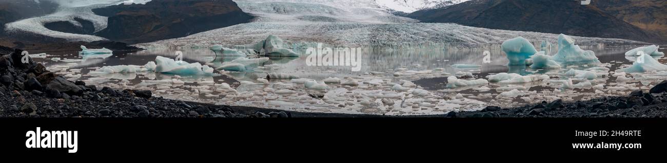 Spectacular glacier lake wide hi-res stock photography and images - Alamy