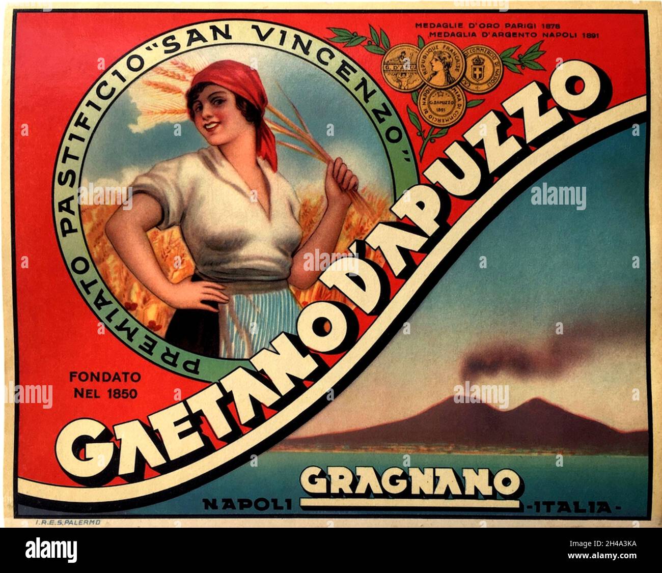 1925 ca , ITALY  : Italian advertisent poster for the PASTA GAETANO D'APUZZO , from Gragnano ( Napoli ),  advertising poster. Artwork by unknown painter. - pubblicità - illustration - illustrazione - ANNI CINQUANTA - 50's - '50 -  pubblicità - annuncio pubblicitario - reclame - advertise - poster - industry - industria alimentare - ALIMENTO - ALIMENTI - ITALIA - ITALY - INDUSTRIA - FACTORY - cibo - food ----- Archivio GBB Stock Photo