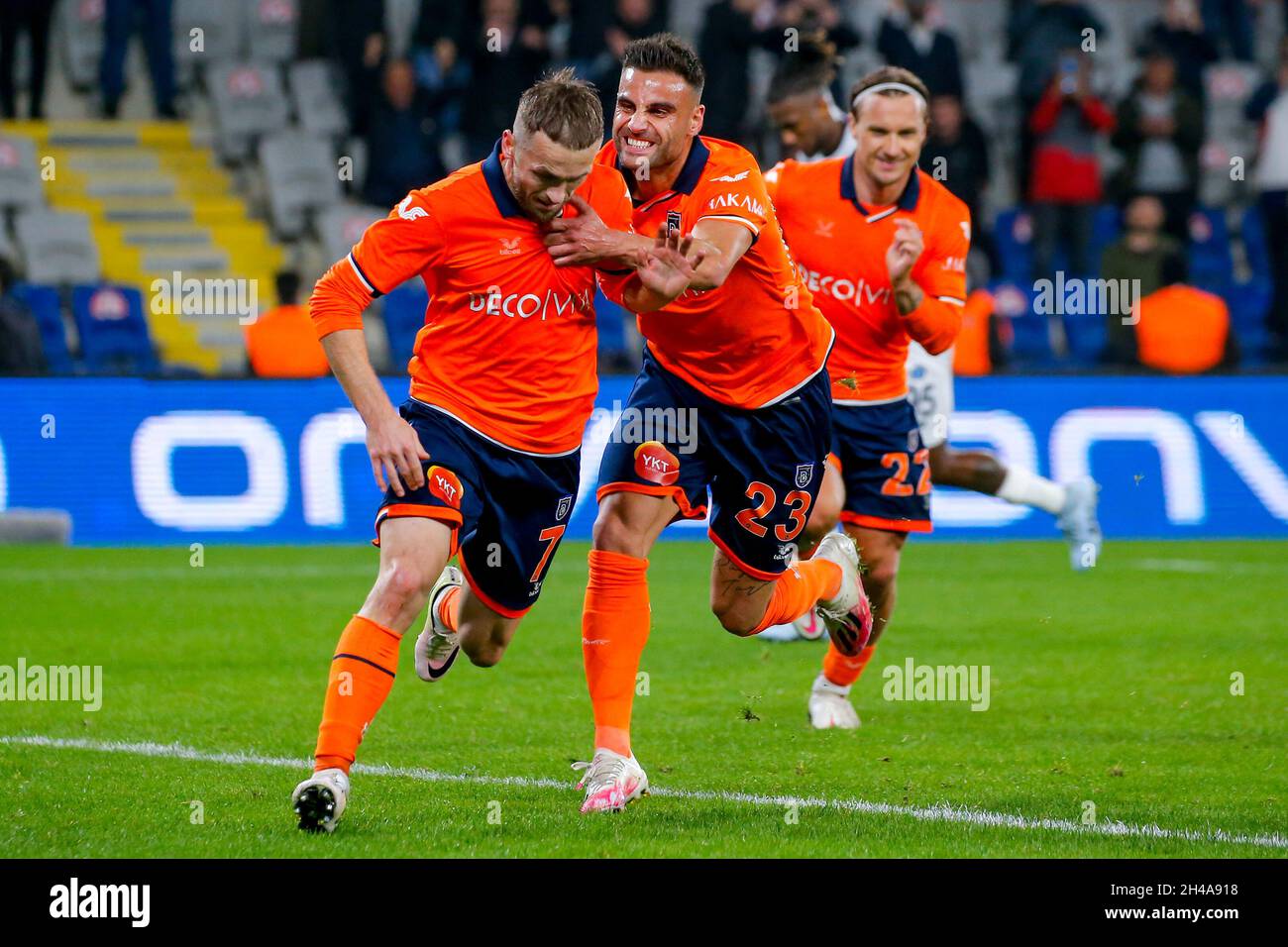 Maillot Football Lescon FC Istanbul Basaksehir – Edin Visca 2013, Blanc, Taille S