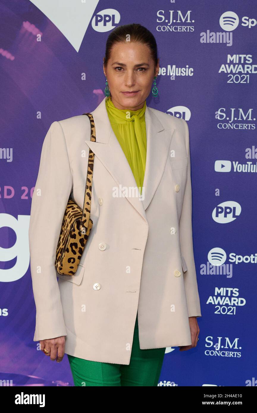 London, UK. 01st Nov, 2021. Yasmin Le Bon  pictured arriving at the Music Industry Trusts Award 2021 held in celebration of Pete Tong’s achievements in the industry. Held at the Grosvenor House Hotel, London Credit: Alan D West/Alamy Live News Stock Photo
