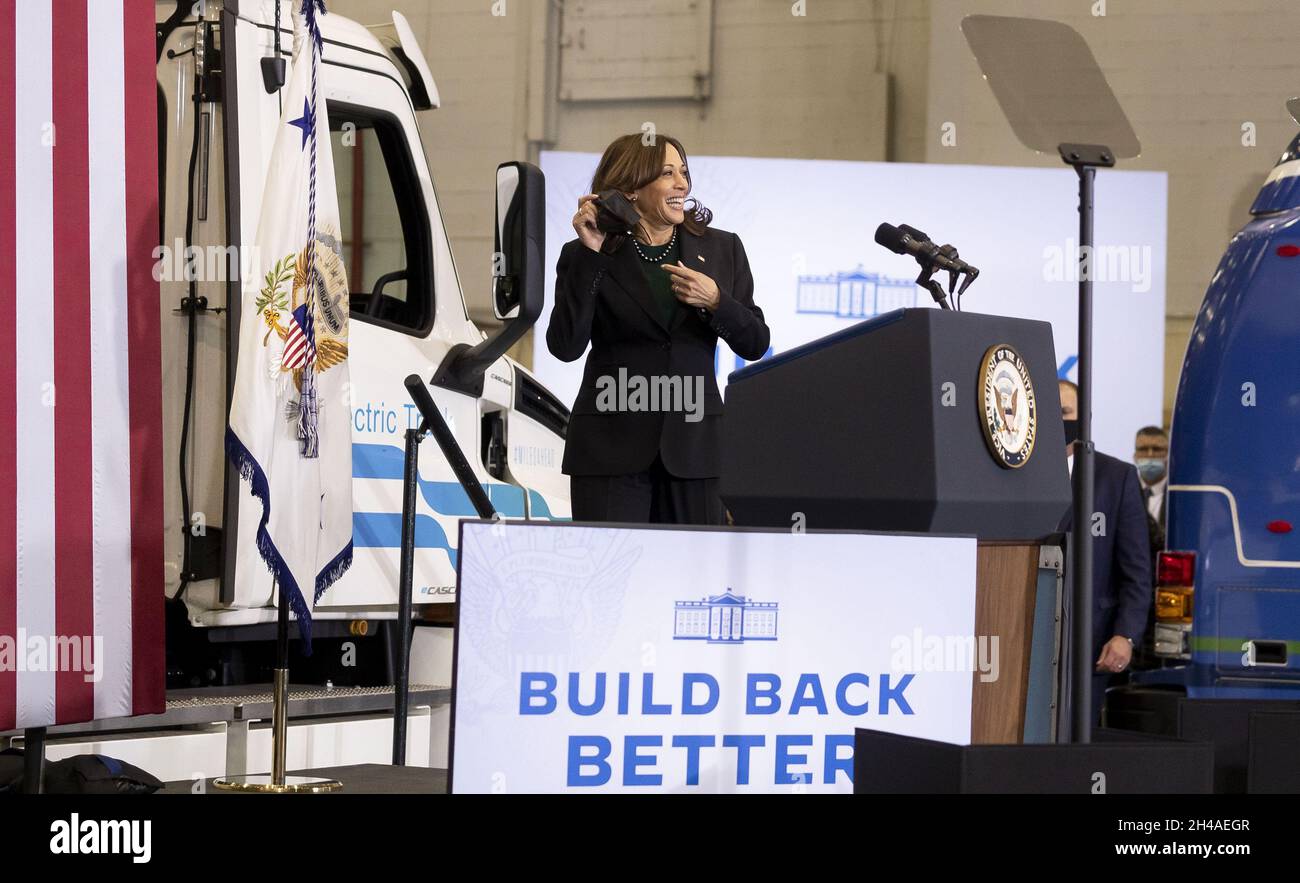 New York, United States. 01st Nov, 2021. U.S. Vice President Kamala Harris arrives to speak at an event promoting the Biden administration's Build Back Better agenda and and clean energy solutions in a Port Authority of New York and New Jersey hangar at John F. Kennedy International airport in the Queens borough of New York, New York, on Monday, November 1, 2021. Photo by Justin Lane/UPI Credit: UPI/Alamy Live News Stock Photo