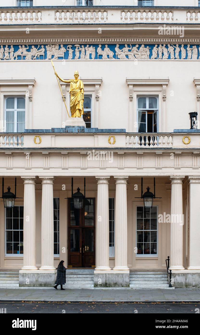 The pillars an d entry tot he Athenium Club,  Pall Mall, London Stock Photo