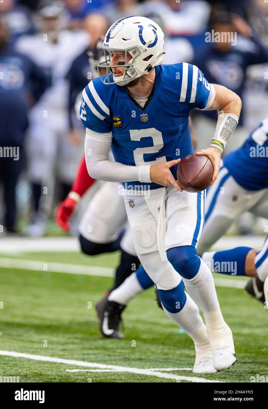 October 31, 2021: Indianapolis Colts quarterback Carson Wentz (2) pivots with the ball during NFL football game action between the Tennessee Titans and the Indianapolis Colts at Lucas Oil Stadium in Indianapolis, Indiana. Tennessee defeated Indianapolis 34-31 in overtime. John Mersits/CSM. Stock Photo
