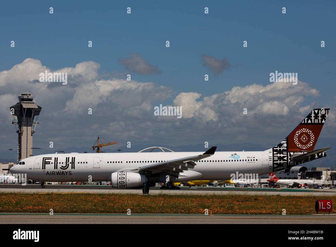 Los Angeles, California, USA. 28th Mar, 2019. A Fiji Airways Airbus A330-300 (Registration DQ-FJW) at Los Angeles International Airport (LAX) on Thursday, March 28, 2019 in Los Angeles, Calif. © 2019 Patrick T. Fallon (Credit Image: © Patrick Fallon/ZUMA Press Wire) Stock Photo