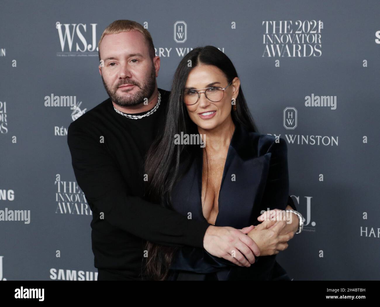 New York, United States. 01st Nov, 2021. Designer Kim Jones and Demi Moore  arrive on the red carpet at the WSJ Magazine 2021 Innovator Awards on  Monday, November 1, 2021 at the