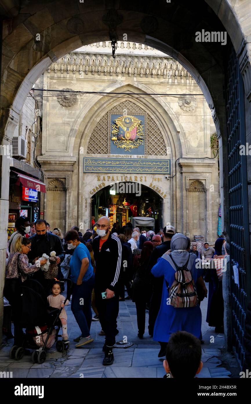 Tourists and locals outside the Grand Bazaar in Istanbul, Turkey Stock Photo