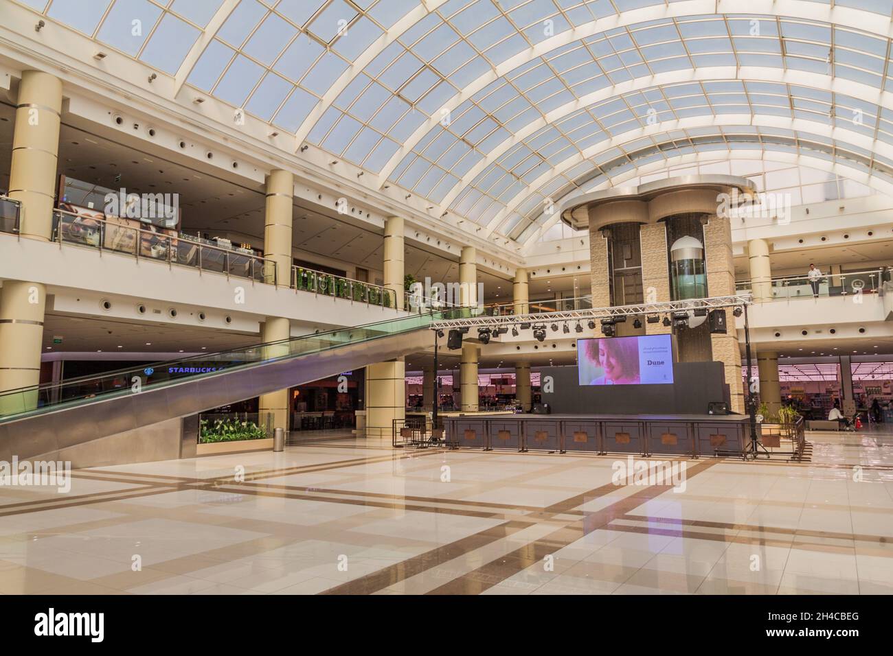 Al ain mall hires stock photography and images Alamy