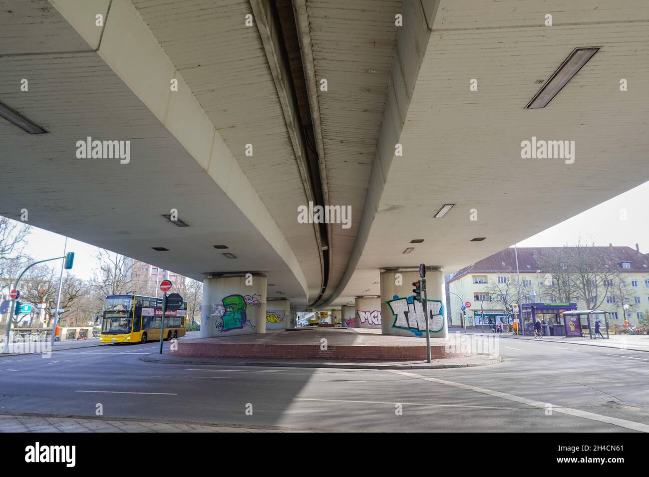 Betonbrücke, Dillenburger Straße, Breitenbachplatz, Dahlem, Steglitz-Zehlendorf, Berlin, Deutschland Stock Photo