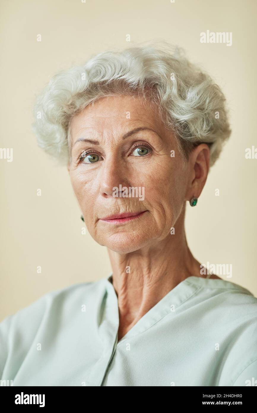 Elegant hair hi-res stock photography and images - Alamy