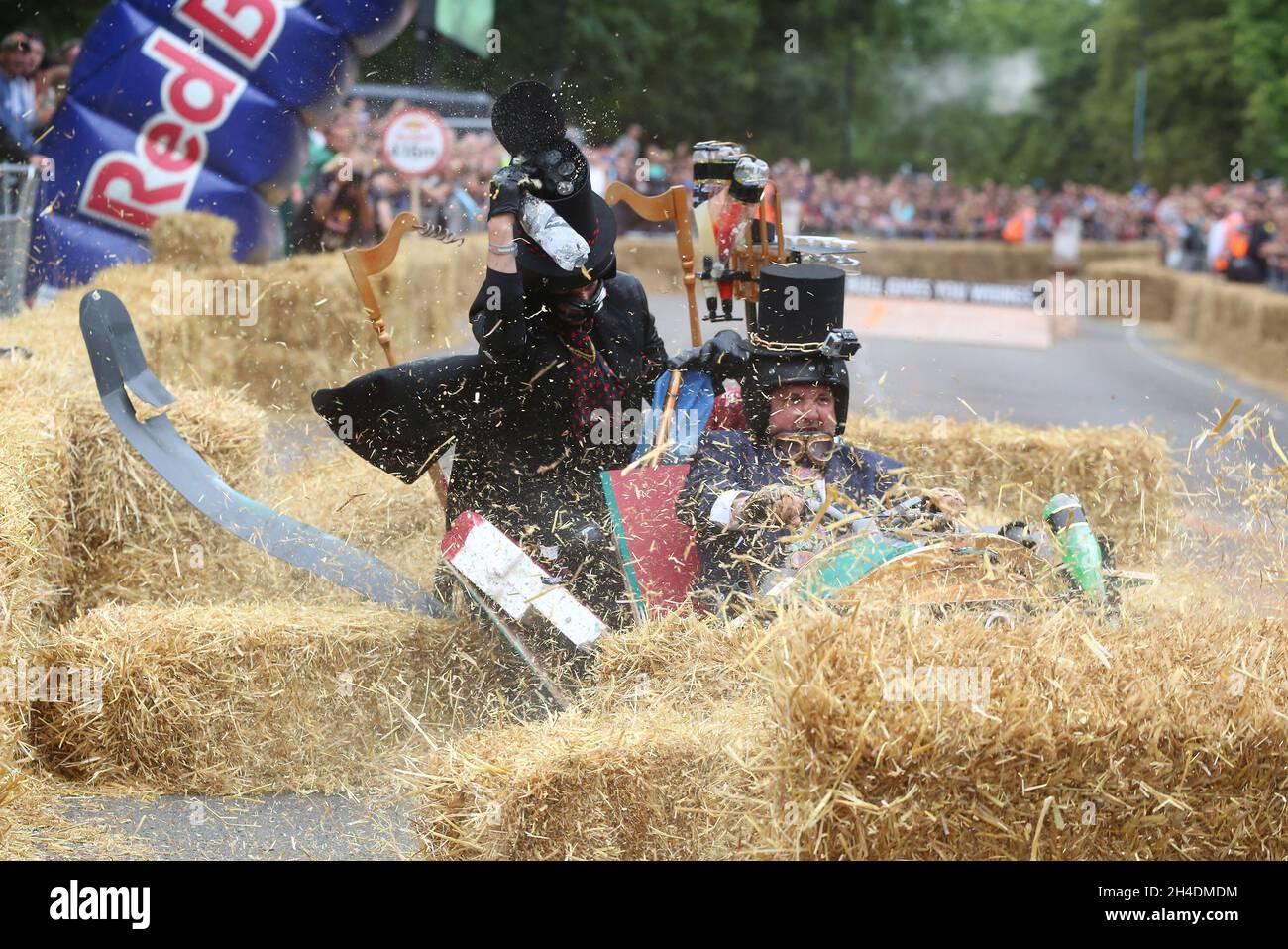 https://c8.alamy.com/comp/2H4DMDM/the-timeout-team-taking-part-in-the-red-bull-soapbox-race-2015-at-londons-alexandra-palace-2H4DMDM.jpg