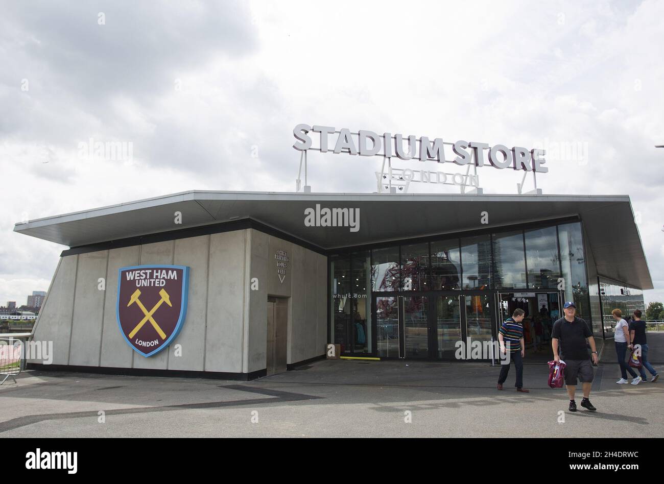 West ham stadium store hi-res stock photography and images - Alamy
