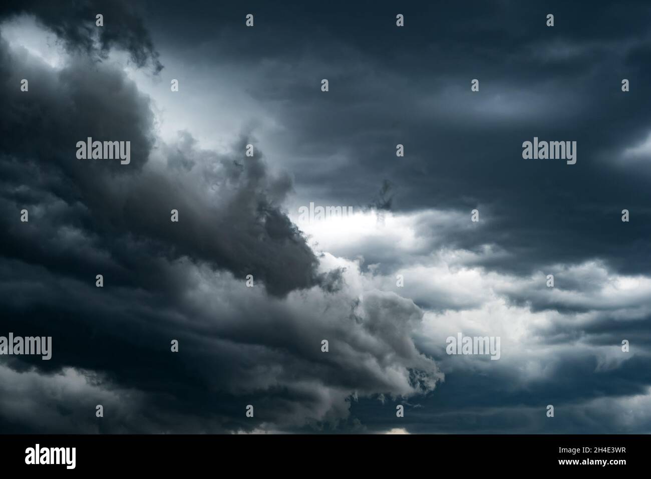 Dramatic Dark Clouds before Thunder Storm and Rain Stock Photo - Alamy
