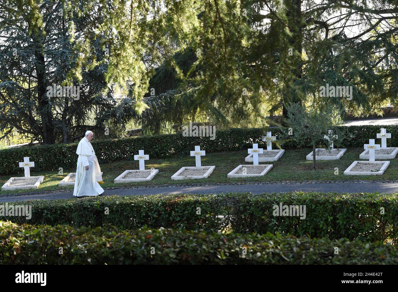 Pope Francis Visits And Celebrates Mass At The French Military Cemetery ...