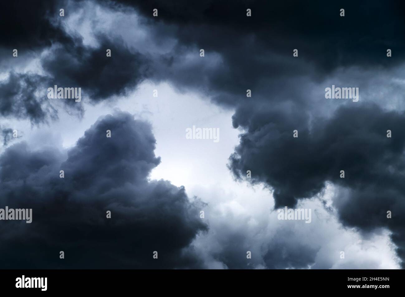 Dramatic Dark Clouds before Thunder Storm and Rain Stock Photo - Alamy