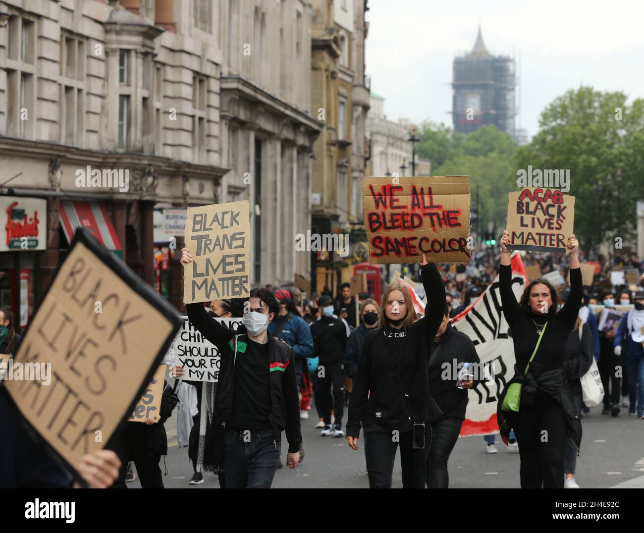 Black lives matter protest march hi-res stock photography and images ...
