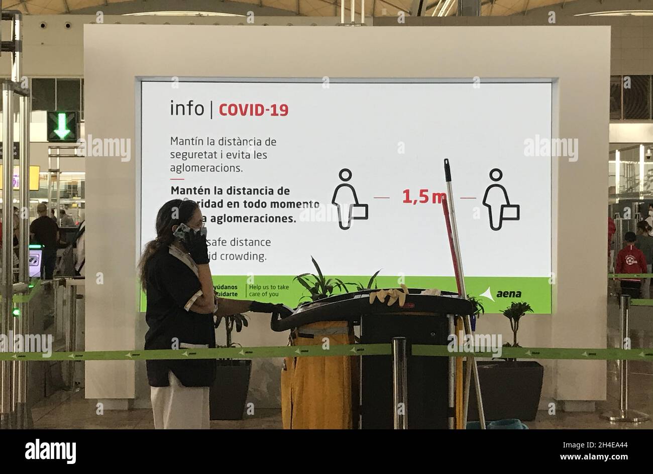 An information sign for Covid-19 at at Alicante airport, Spain, as the tourism industry in Spain has been hit hard by the latest 14-day quarantine requirement by the British government for all tourists that travel from Spain because of its high levels of COVID-19 cases. Picture date: Saturday August 1, 2020. Stock Photo