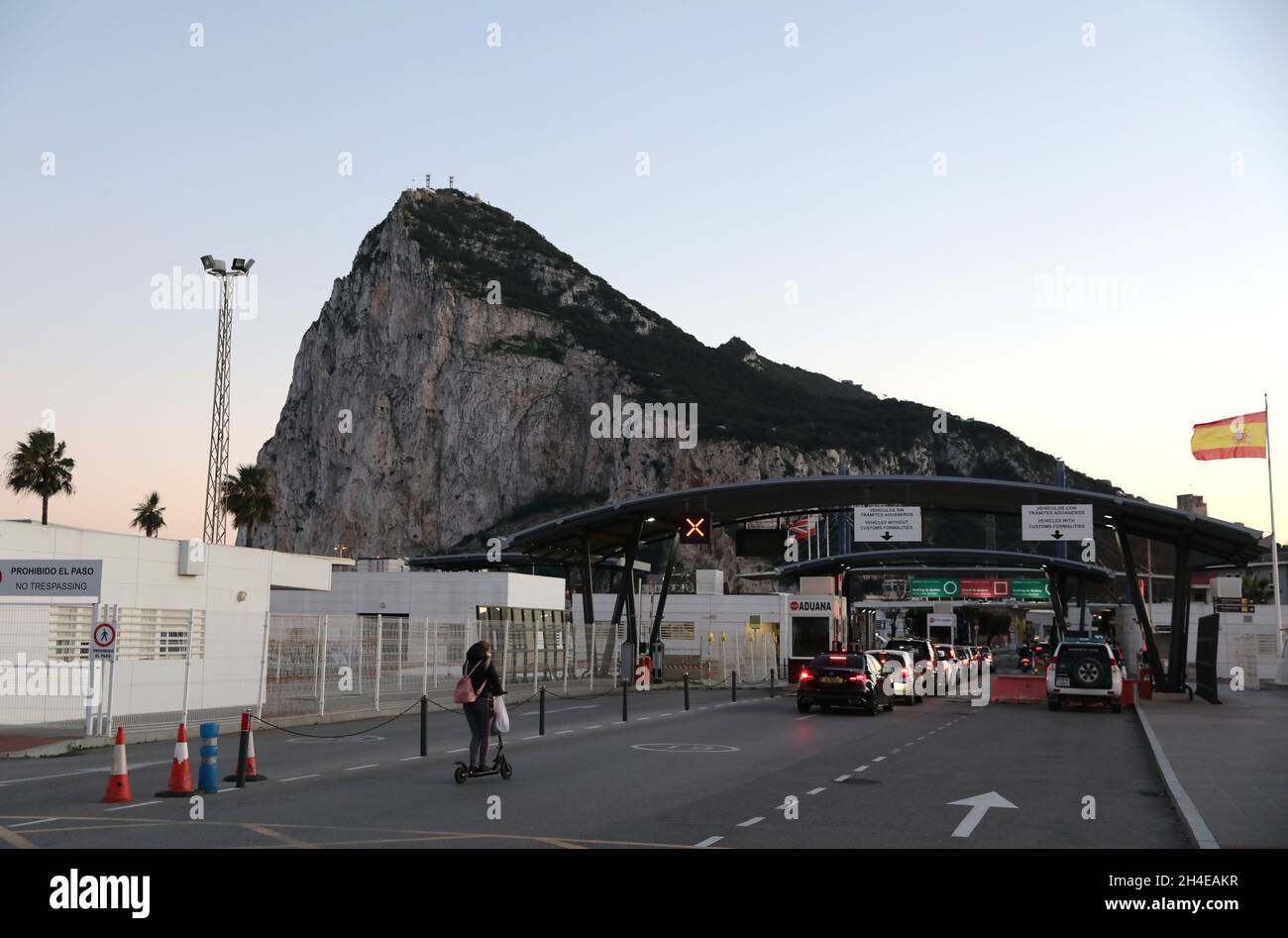 Cars queuing at the gibraltar border hires stock photography and