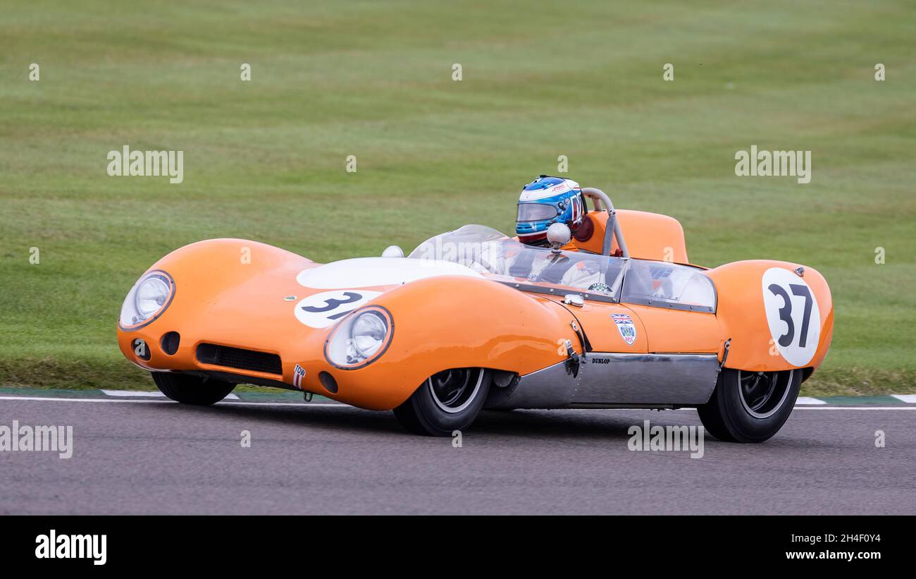 1958 Lotus-Climax 15 with driver Miles Griffiths during the Salvadori Cup race at Goodwood 78th Members Meeting, Sussex, UK. Stock Photo