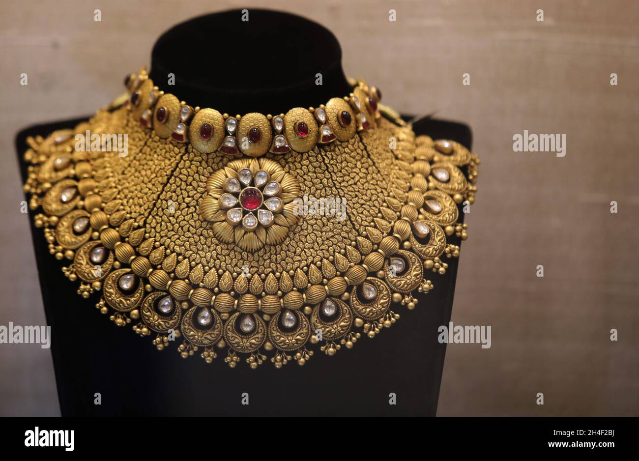 P p jewellers hi res stock photography and images Alamy