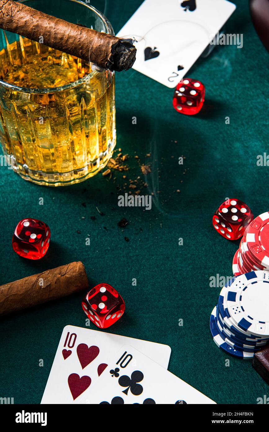 Smoking aces hires stock photography and images Alamy