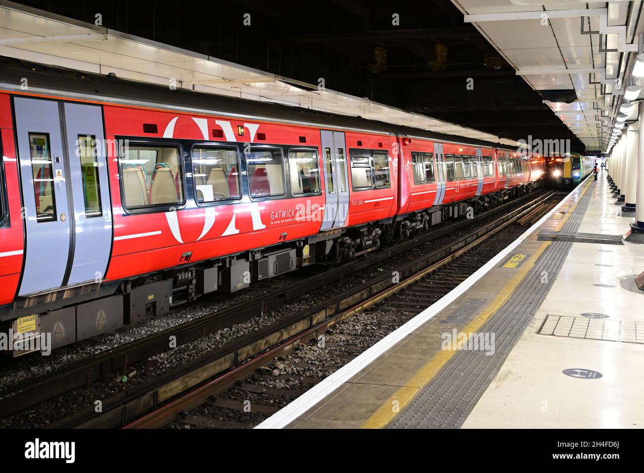 London, London City, UK-November 2 2021: A class 387 in Gatwick Express  branding at London Victoria station Stock Photo - Alamy