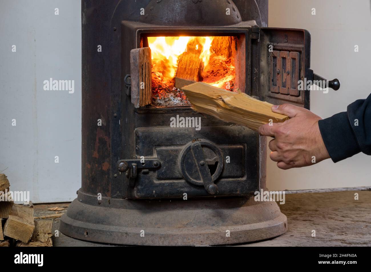 Wood burner stove hi-res stock photography and images - Alamy