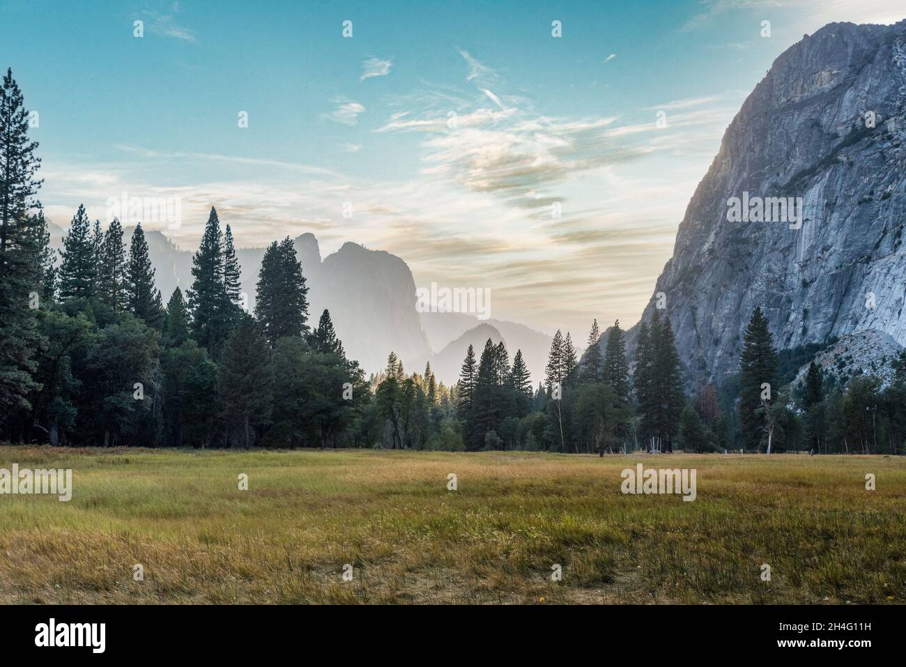Sunset in the Yosemite Valley, Yosemite National Park, USA Stock Photo ...