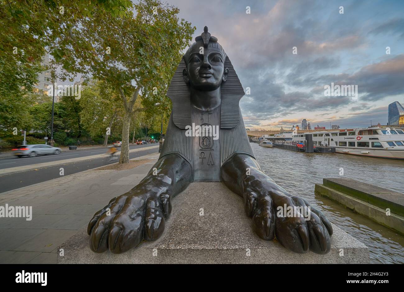 Statue of Sphinx cleopatra;s needle london Stock Photo