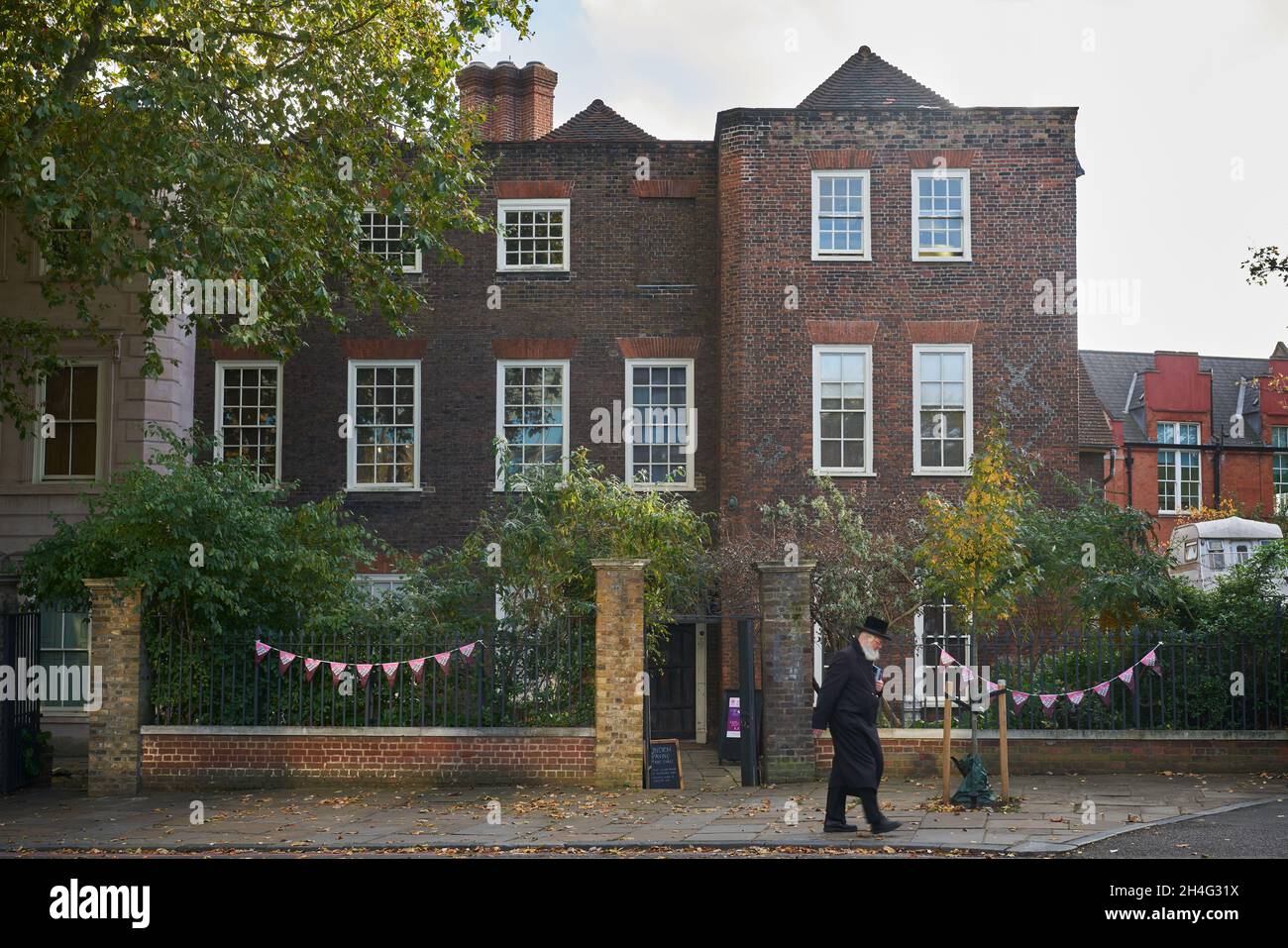 sutton house hackney tudor building Stock Photo Alamy