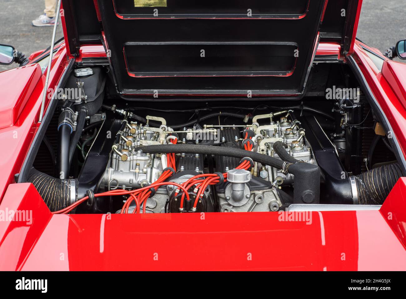 Countach engine bay hires stock photography and images Alamy