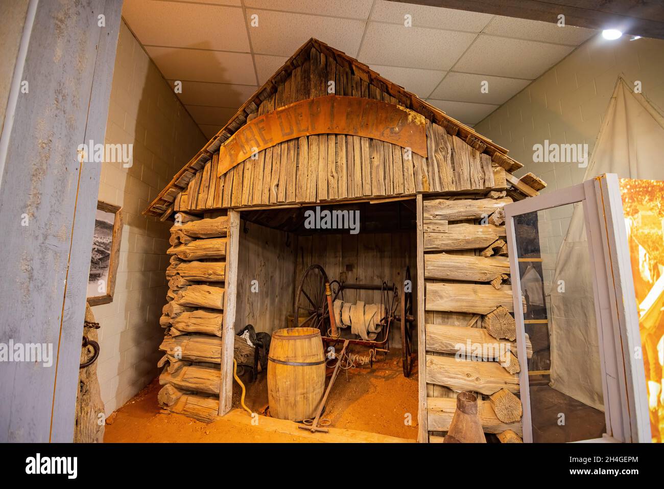 Plains indians and pioneers hi-res stock photography and images - Alamy