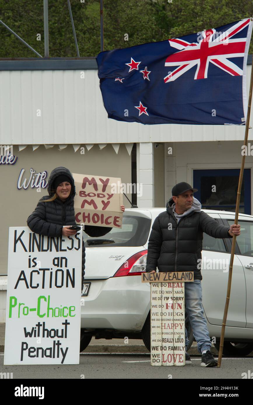 Hunnterville, NEW ZEALAND - 3 November 2021 - Locals protest in the small farming community of Hunterville on New Zealand's North Island where the country's prime minister, Jacinda Ardern, had been expected to attend a Covid 19 vaccination clinic in the town hall. Ardern never arrived. In many of the country's farming communities Ardern is perceieved as being against farmers and there is substantial anger  not only on issues of choice in relation to Covid, but also over controversial changes over how the country's water resources are managed. PIcture: Giordano Stolley Stock Photo