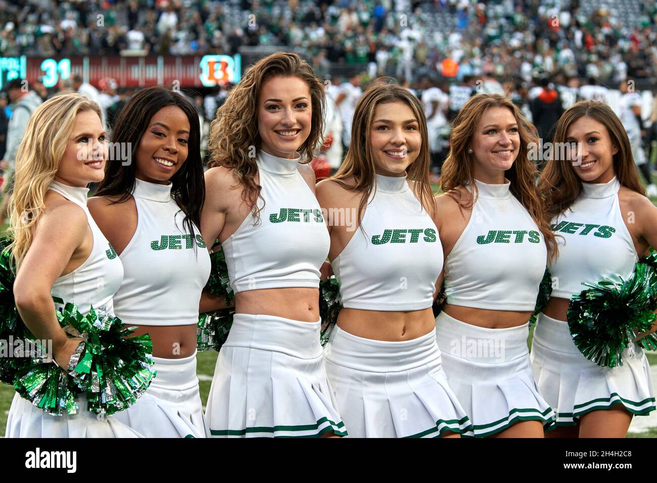 East Rutherford, New Jersey, USA. 3rd Nov, 2021. New York Jets Flight Crew  cheerleaders during a NFL football game against the Cincinnati Bengals at  MetLife Stadium in East Rutherford, New Jersey. The