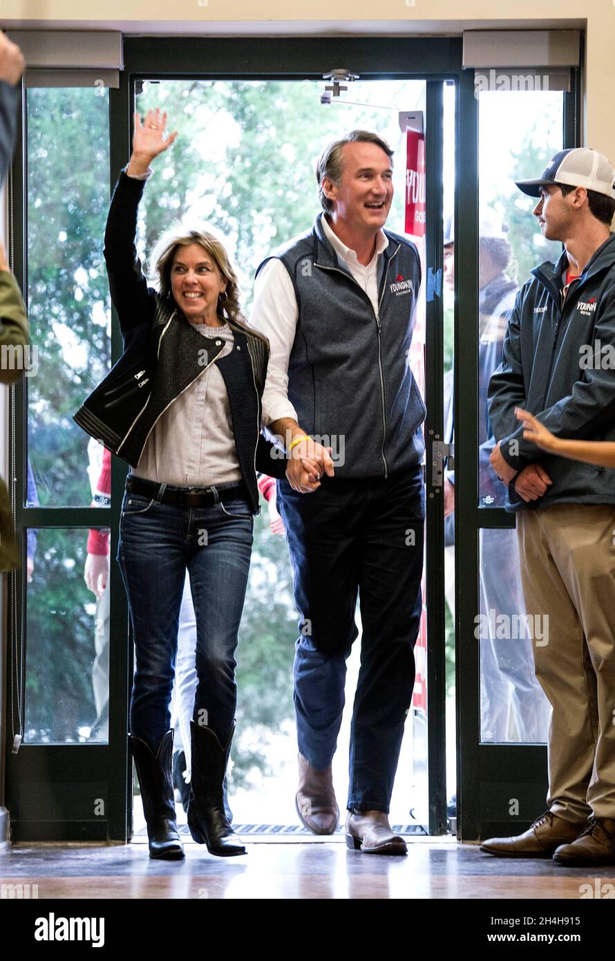 Glenn youngkin hi-res stock photography and images - Alamy