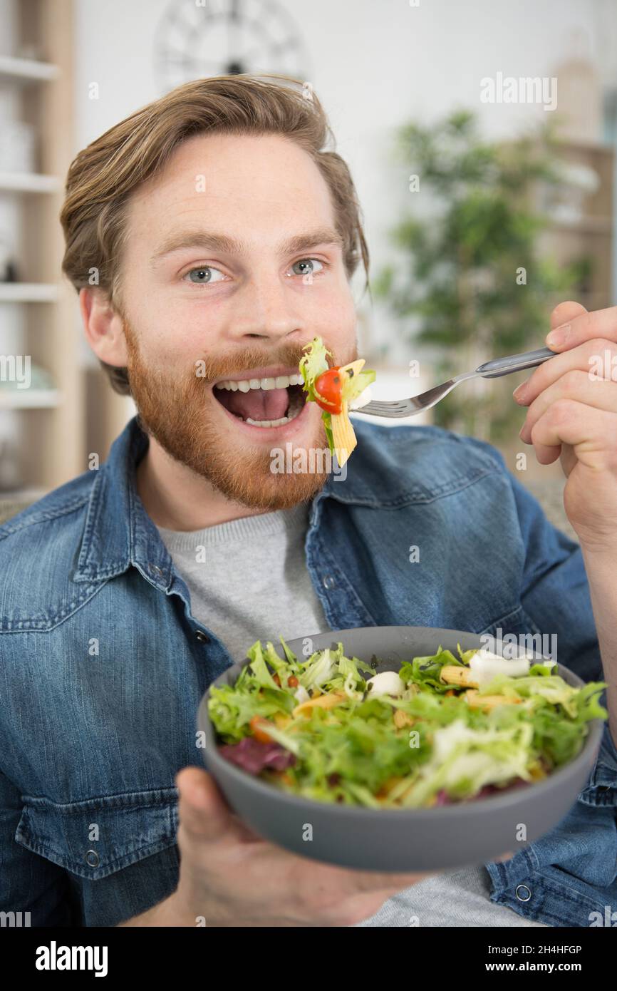 animated man eating a salad Stock Photo - Alamy animated man eating a salad Stock Photo - Alamy