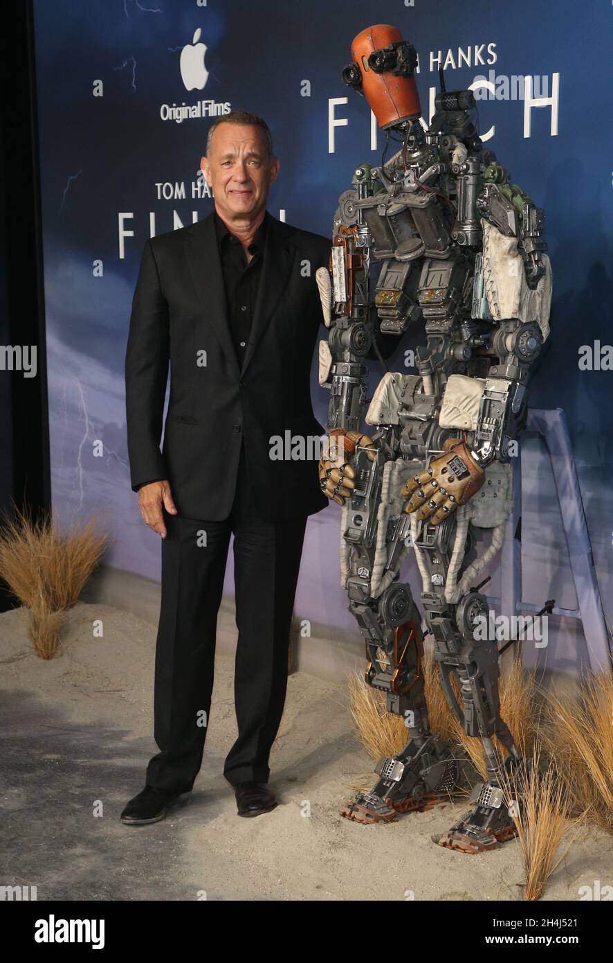 Tom Hanks In Finch Hi res Stock Photography And Images Alamy