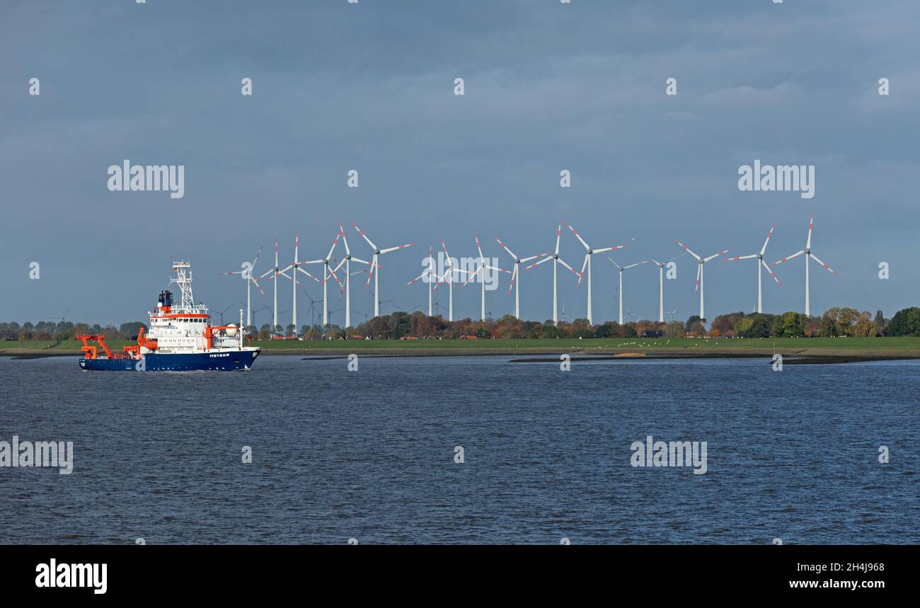 Wind park, River Elbe, Brunsbüttel, Schleswig-Holstein, Germany Stock Photo