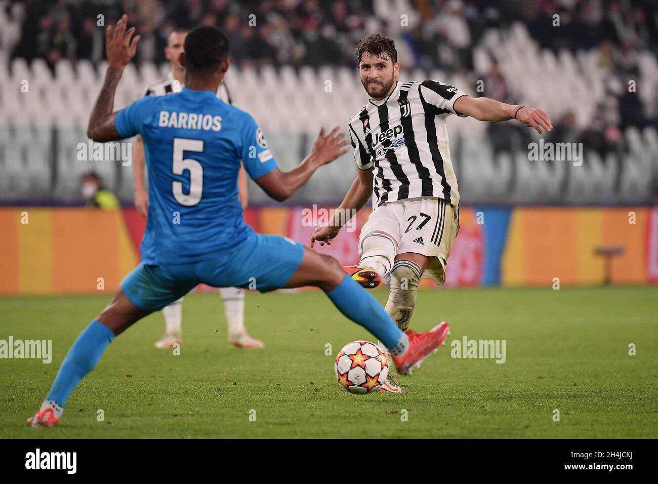 Wílmar Barrios of Zenit and Manuel Locatelli of Juventus FC during the Uefa Champions League group H football match between Juventus FC and Zenit ST Petersburg at Juventus stadium in Torino (Italy), November 2nd, 2021. Photo Federico Tardito / Insidefoto Stock Photo