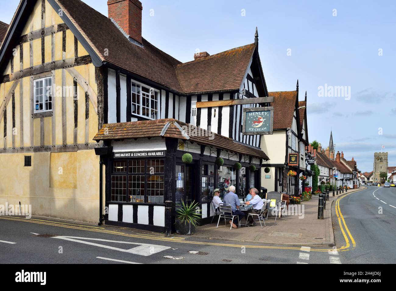Henley-in-Arden high street with historic Henley Ice Cream shop, Warwickshire, UK Stock Photo