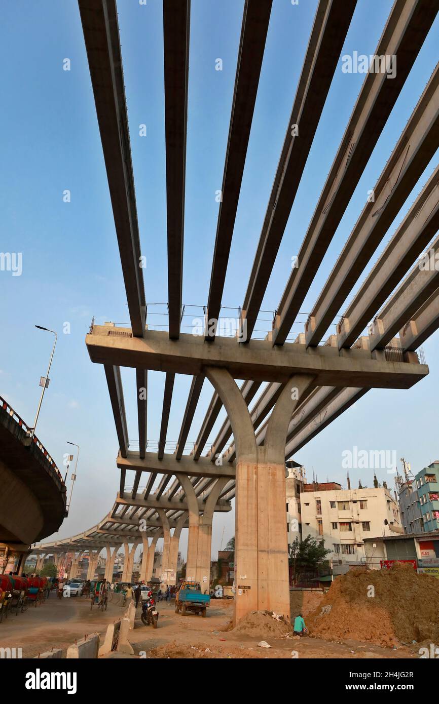 Dhaka, Bangladesh - November 03, 2021: Bangladesh's first be 46.73 km elevated expressway project, which will connect the Shahjalal airport with Kutub Stock Photo