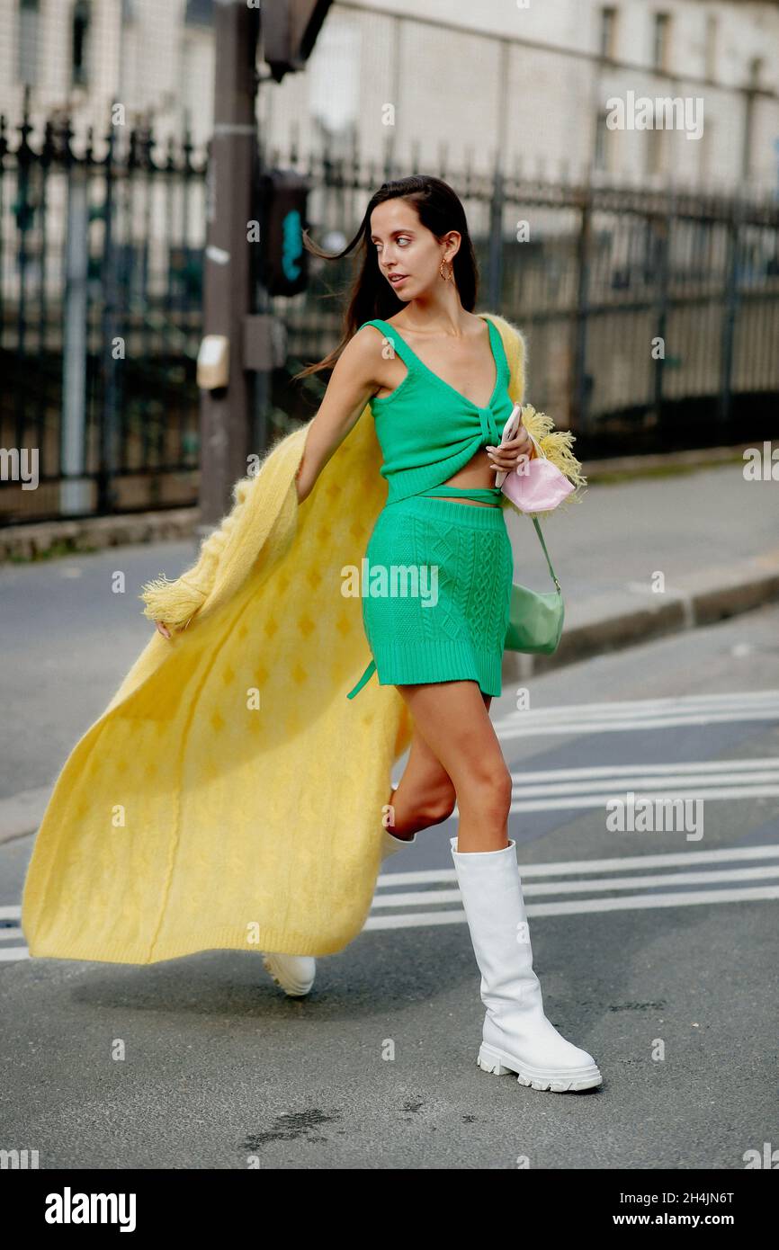 Street style, Marta Sierra arriving at Victoria Tomas Spring Summer 2022  show, held at La Caserne, Paris, France, on September 28, 2021. Photo by  Marie-Paola Bertrand-Hillion/ABACAPRESS.COM Stock Photo - Alamy