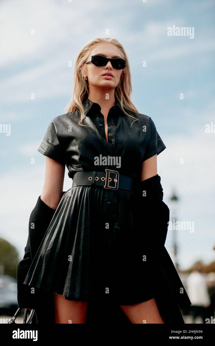 Street style, Romee Strijd arriving at Dior Spring Summer 2022 show, held  at Tuileries Garden, Paris, France, on September 28, 2021. Photo by  Marie-Paola Bertrand-Hillion/ABACAPRESS.COM Stock Photo - Alamy