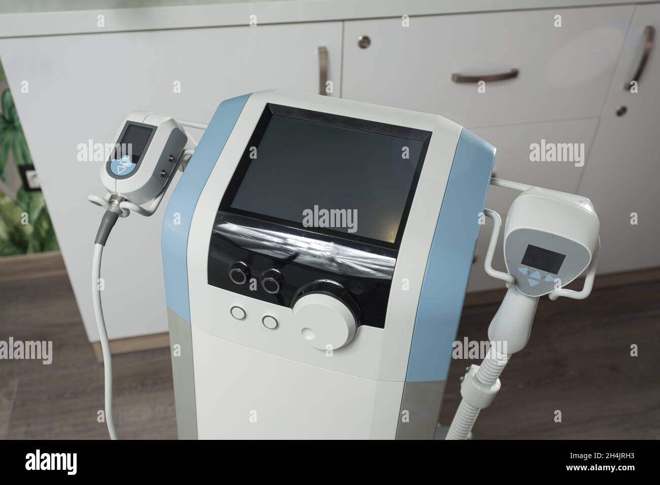 Closeup photo of The device simultaneously combine radio frequency and ultrasound to tighten