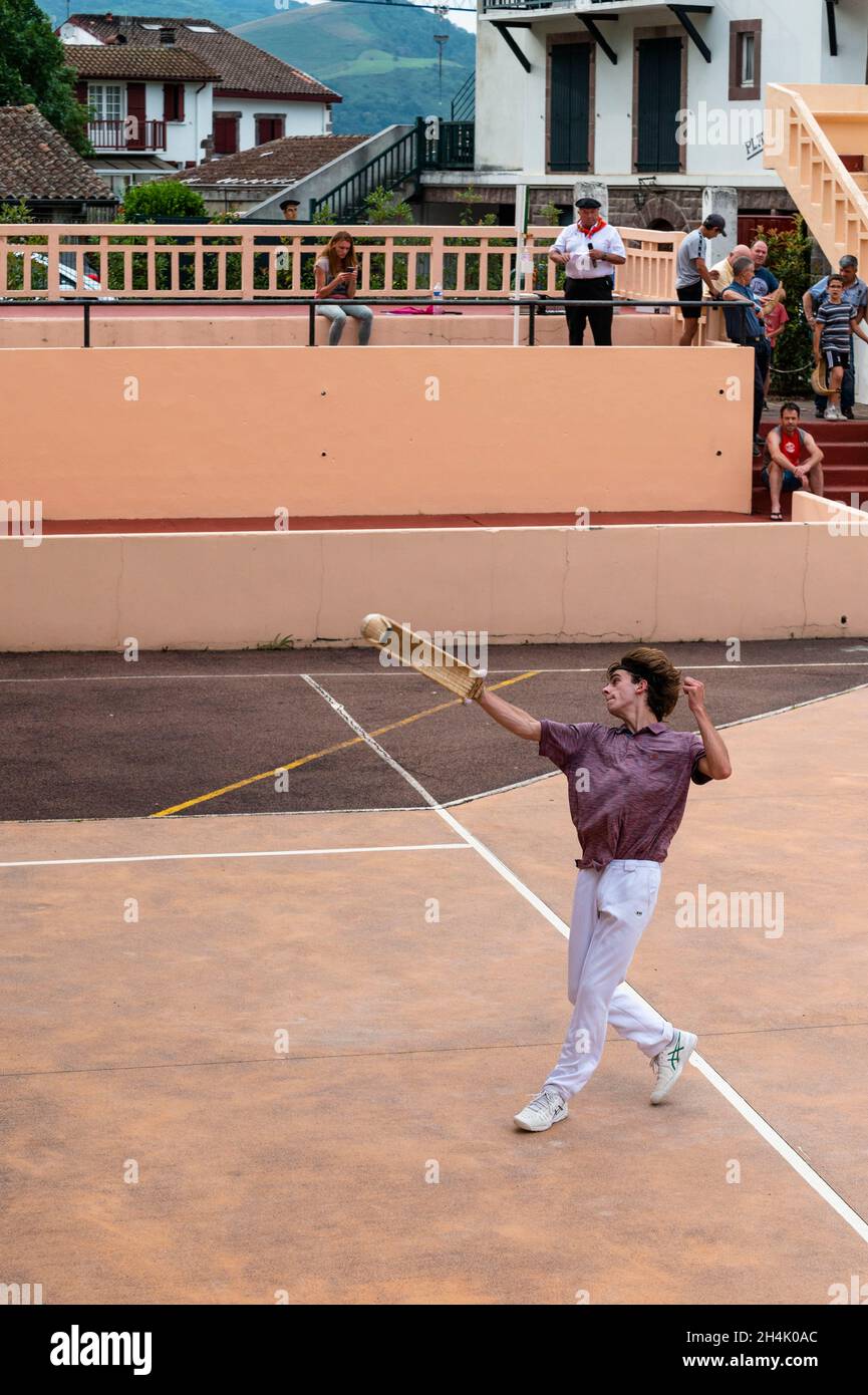 Basque ball hires stock photography and images Alamy