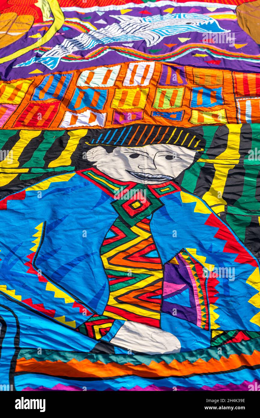 Hidden Gardens Glasgow, Scotland, UK, 03 November 2021. COP26: ORIGINS, a year-long Indigenous and art and culture festival which promotes climate change action during the conference. Pictured: the Mola sail appliqué work by Guna women from Panama Stock Photo