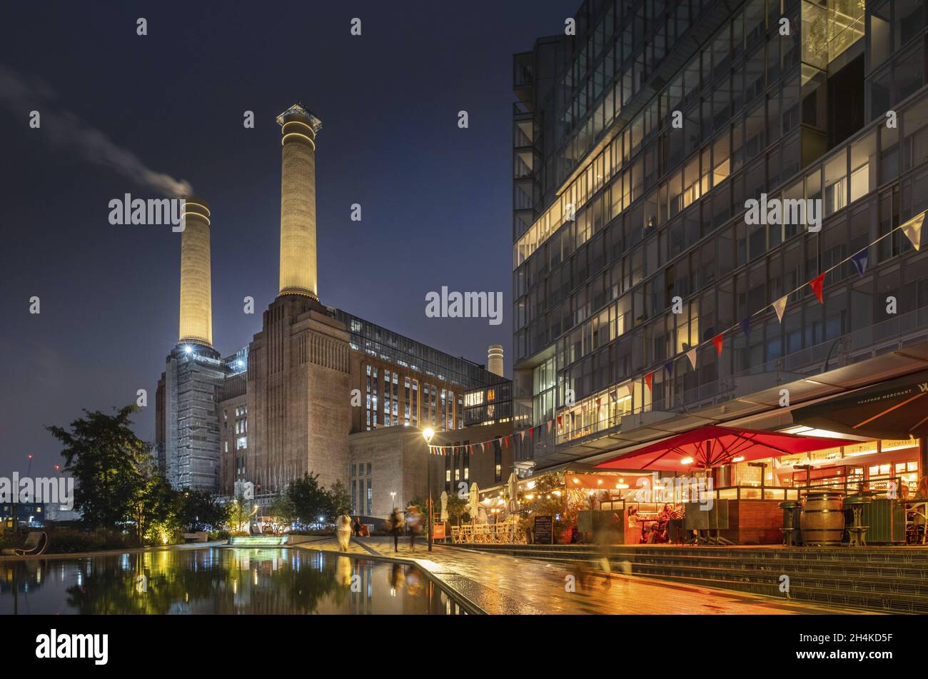 London, Nine Elms, Battersea Power Station (architect Leonard Pearce, Halliday & Gilbert Scott) 1929, refurbished as a retail and residential area Stock Photo