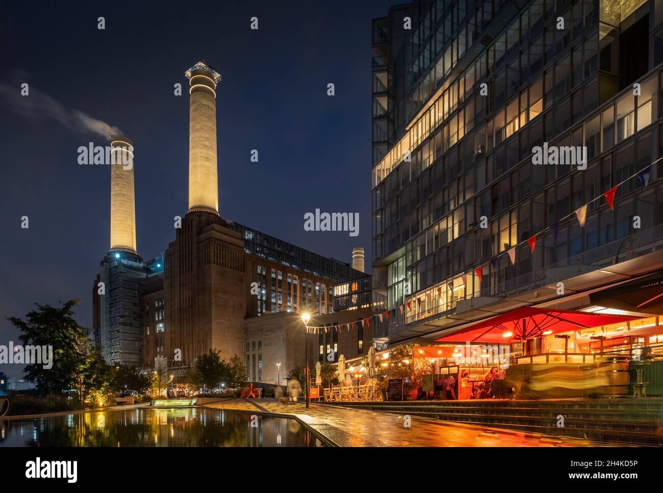 London, Nine Elms, Battersea Power Station (architect Leonard Pearce, Halliday & Gilbert Scott) 1929, refurbished as a retail and residential area Stock Photo