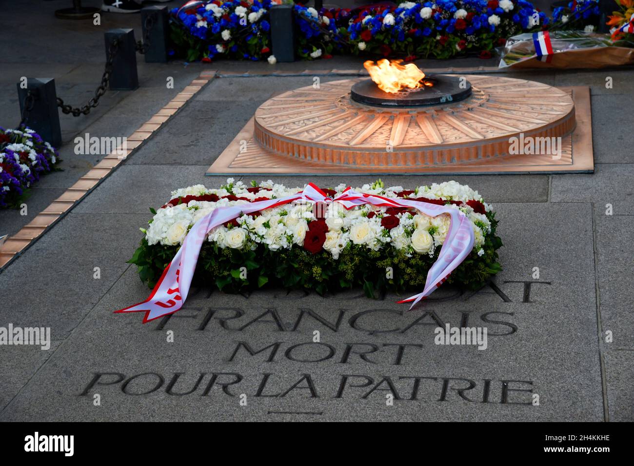 Tomb of the Unknown Soldier under the Arc de Triomphe, Paris France ...