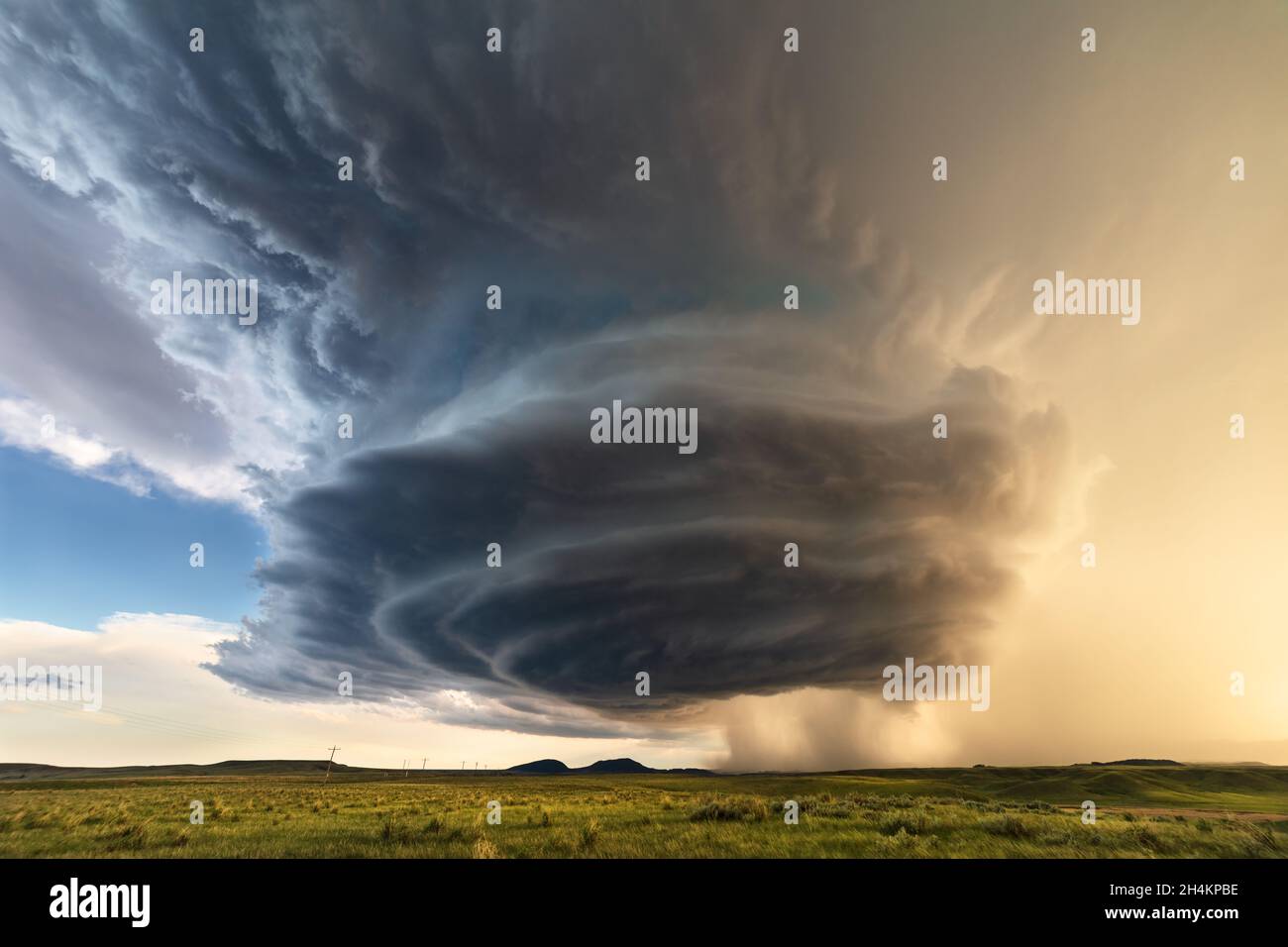 Supercell thunderstorm with dramatic clouds and sky in Malta, Montana