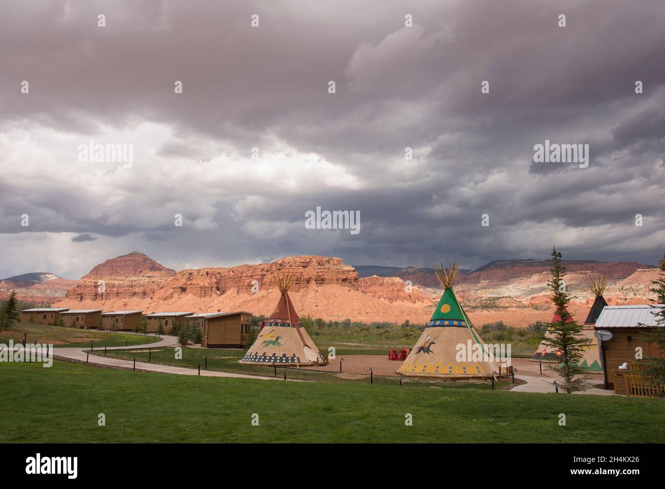 Indian tents hi-res stock photography and images - Alamy